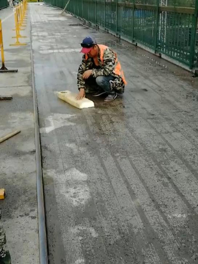 道桥工程混凝土裂缝的修复措施分析之施工材料的控制——磐云混凝土修复料为您讲述