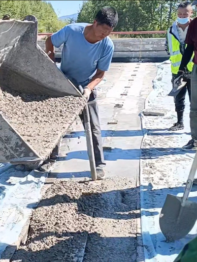 加强伸缩缝的养护——磐云混凝土修复料为您讲述